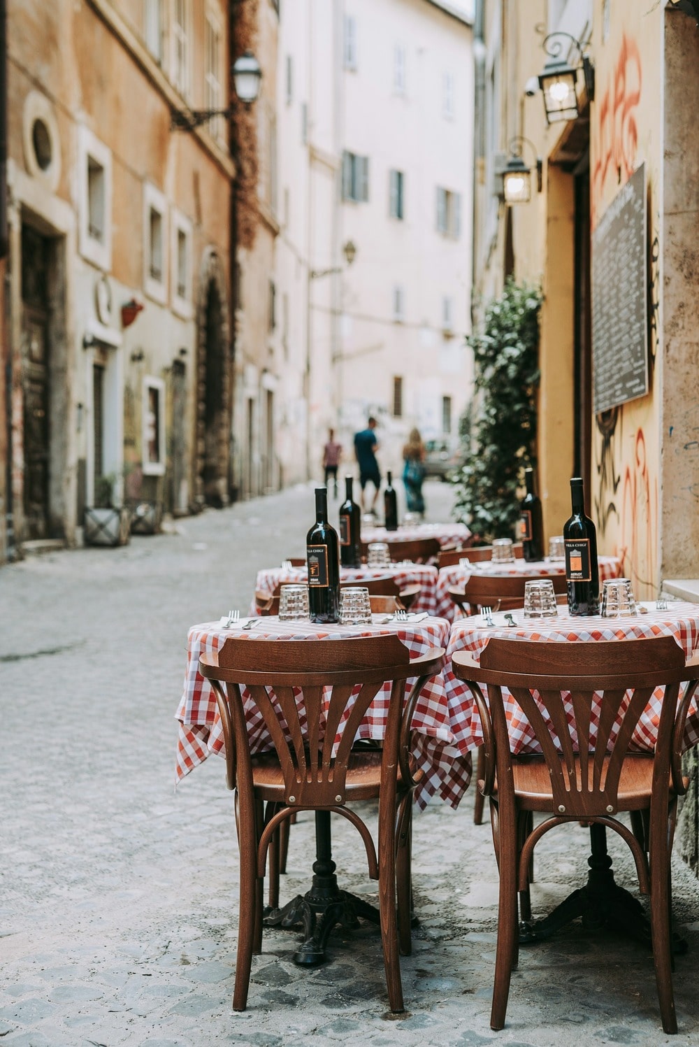 7 Traditional Restaurants Loved by Locals in Rome